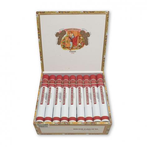 Lot 268 - Romeo y Julieta Churchills 