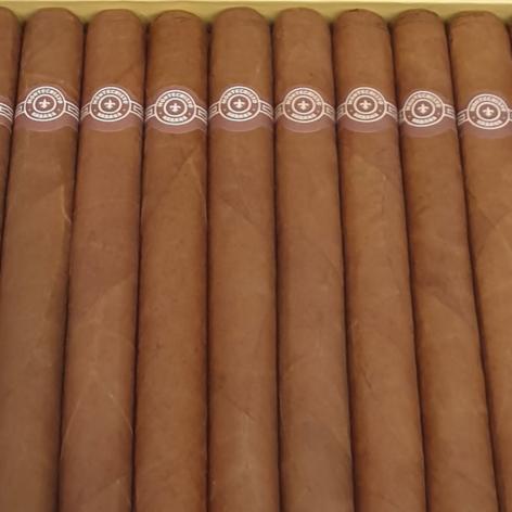 Lot 272 - Montecristo No. 1
