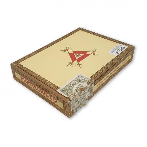 Lot 274 - Montecristo No. 3