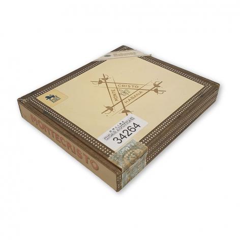 Lot 275 - Montecristo No. 4