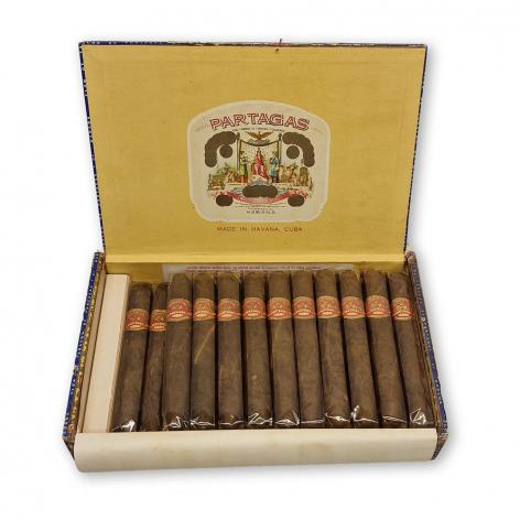 Lot 276 - Partagas Perfectos