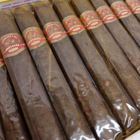 Lot 276 - Partagas Perfectos