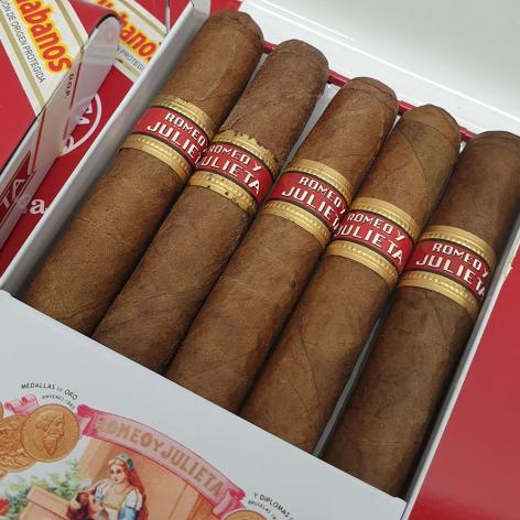 Lot 277 - Romeo y Julieta Julieta