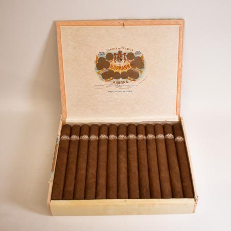 Lot 27 - H.Upmann Monarchs