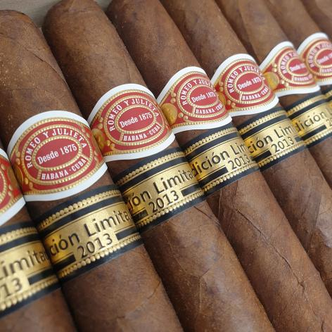 Lot 282 - Romeo y Julieta De Luxe