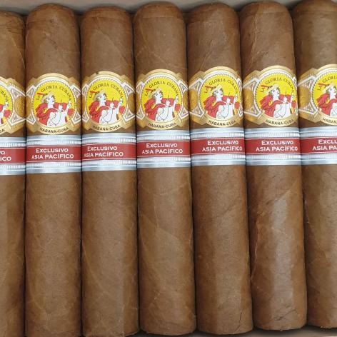 Lot 288 - La Gloria Cubana Revolution