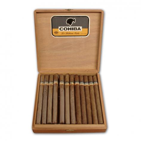 Lot 28 - Cohiba Lanceros