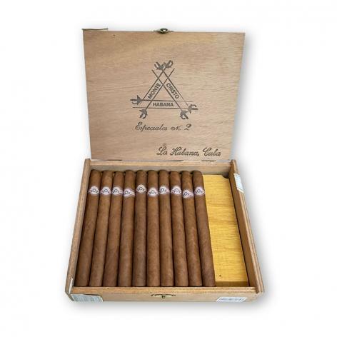 Lot 28 - Montecristo Especiales No. 2