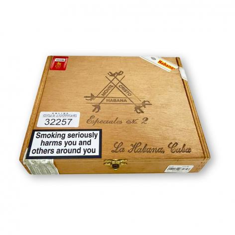 Lot 28 - Montecristo Especiales No. 2