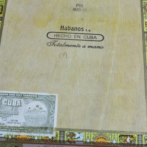 Lot 293 - Romeo y Julieta Hermosos No. 1