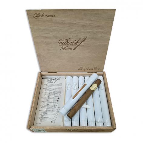 Lot 293 - Davidoff Tubos 