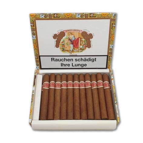 Lot 294 - Romeo y Julieta Sports Largos