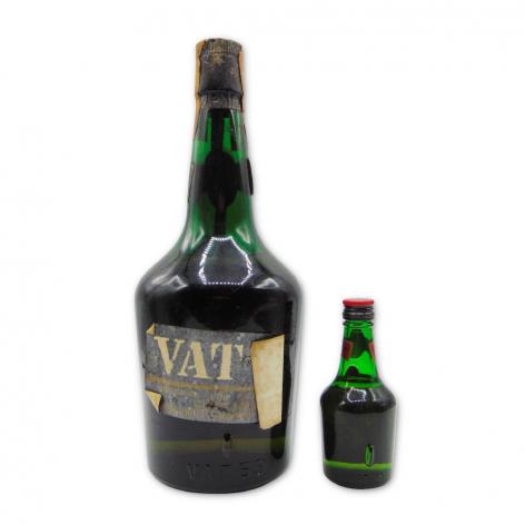 Lot 296 - VAT 69 1970s Blended Scotch Whisky including 5cl Miniature 