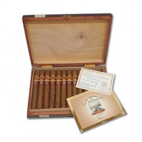 Lot 300 - San Cristobal de la Habana Oficios