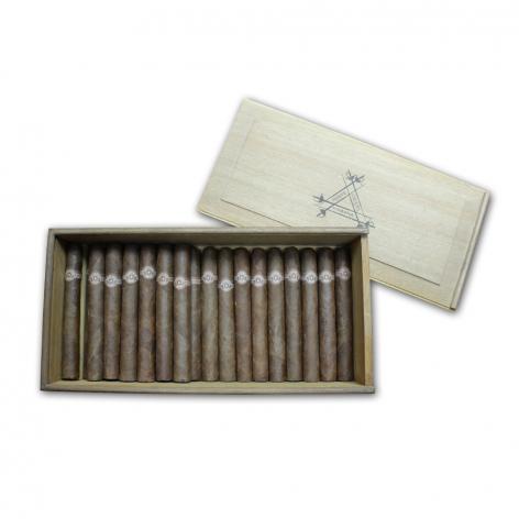 Lot 304 - Montecristo B  