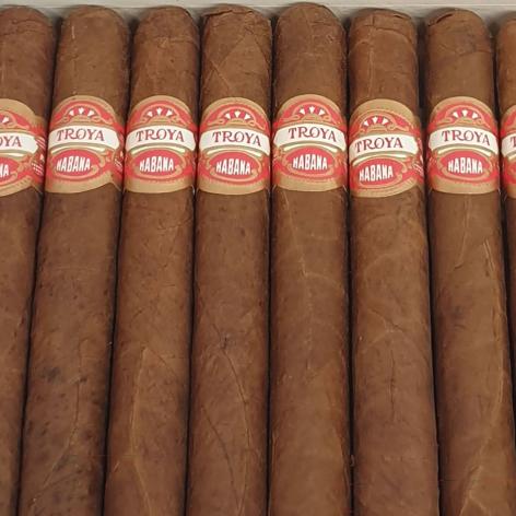 Lot 304 - Troya Universales