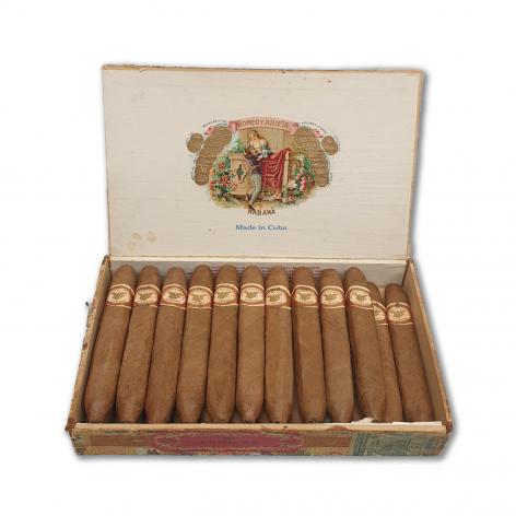 Lot 305 - Romeo y Julieta Aguilas