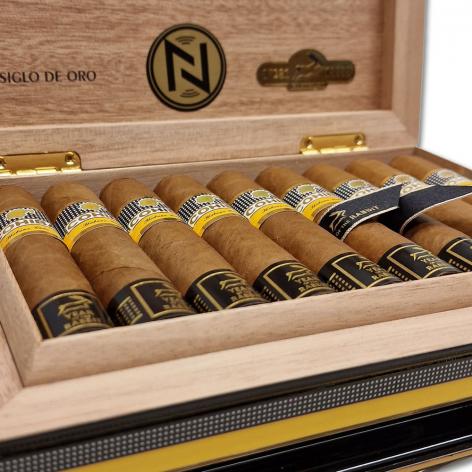 Lot 305 - Cohiba Siglo de Oro