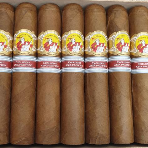 Lot 307 - La Gloria Cubana Revolution