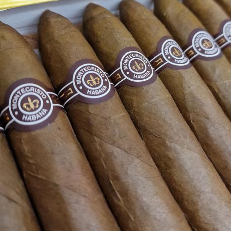 Lot 318 - Montecristo No. 2