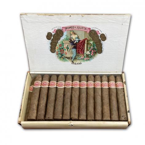 Lot 319 - Romeo y Julieta Alphonsos