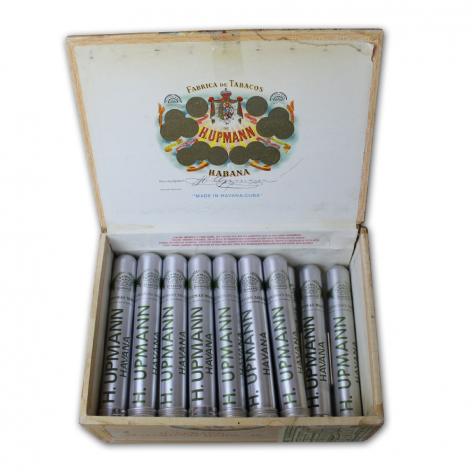 Lot 31 - H. Upmann Coronas Major