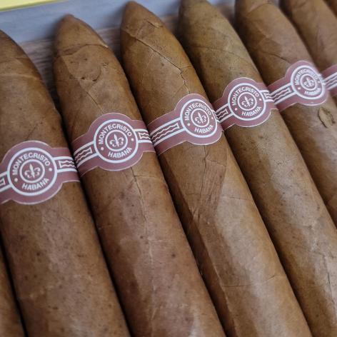Lot 320 - Montecristo No. 2