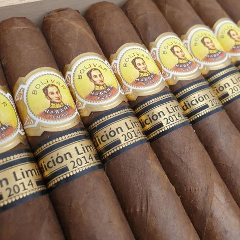 Lot 321 - Bolivar Super Coronas 