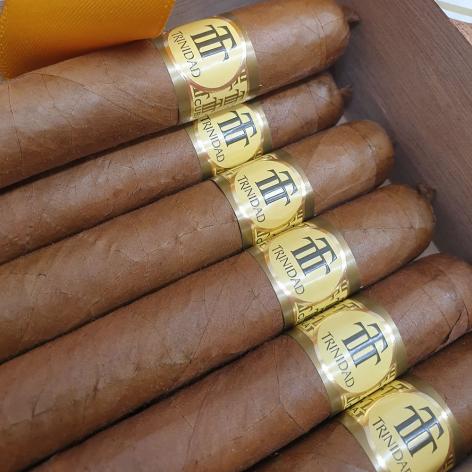 Lot 324 - Trinidad Reyes 