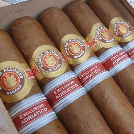 Lot 325 - Ramon Allones Terra Magica 
