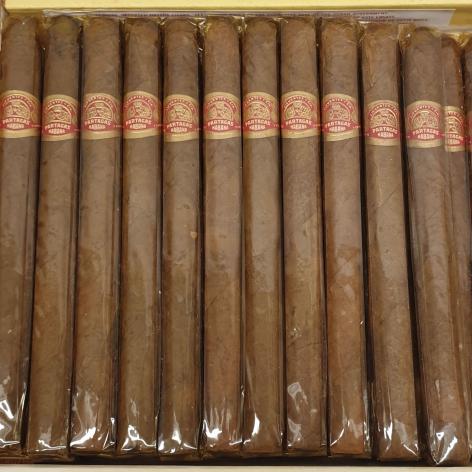 Lot 326 - Partagas Besadores
