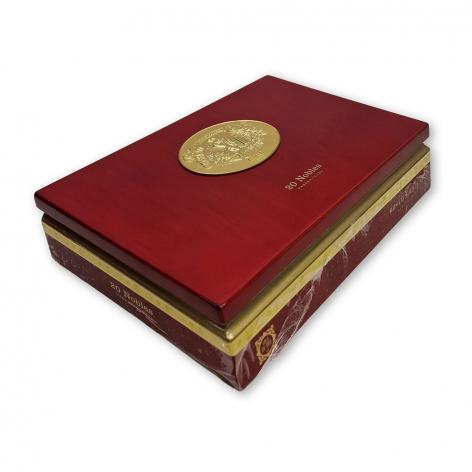 Lot 326 - Romeo y Julieta Nobles