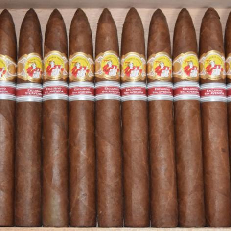 Lot 327 - La Gloria Cubana 5th Avenue Glorias