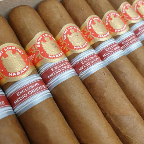 Lot 327 - Saint Luis Rey Herfing