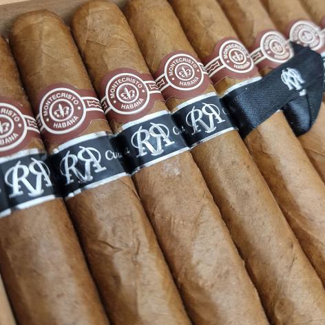 Lot 328 - Montecristo No. 4 Reserva