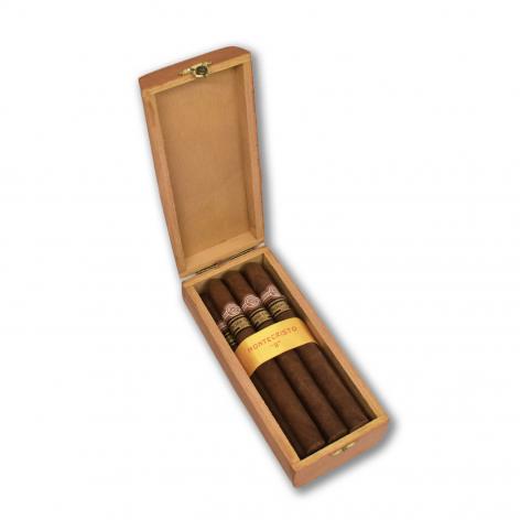 Lot 330 - Montecristo  D 