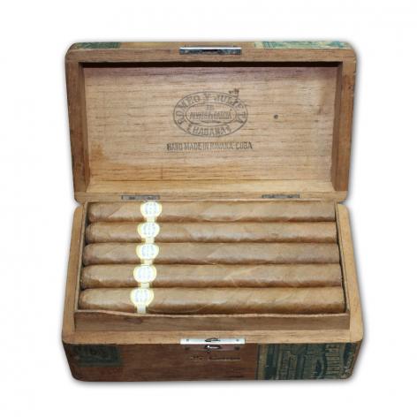 Lot 333 - Romeo y Julieta Cetros Seleccion Privada