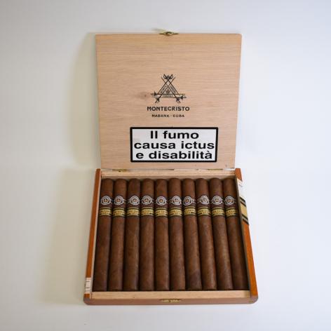 Lot 336 - Montecristo Dantes