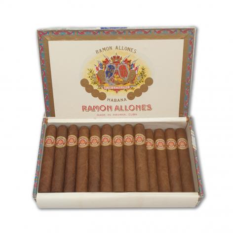 Lot 338 - Ramon Allones Small Club Coronas