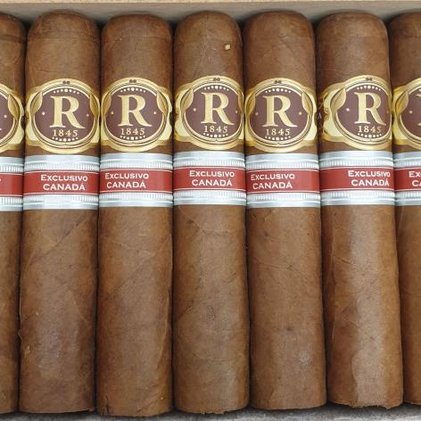Lot 338 - Vegas Robaina Petit Robaina