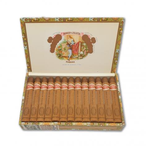 Lot 339 - Romeo y Julieta Coronitas en Cedro