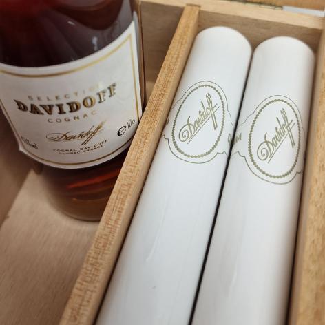 Lot 339 - Davidoff Tubos