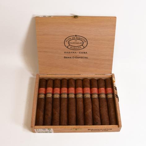 Lot 340 - Partagas D Especial