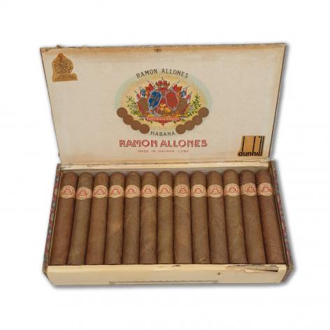 Lot 340 - Dunhill Ramon Allones Seleccion No. 77