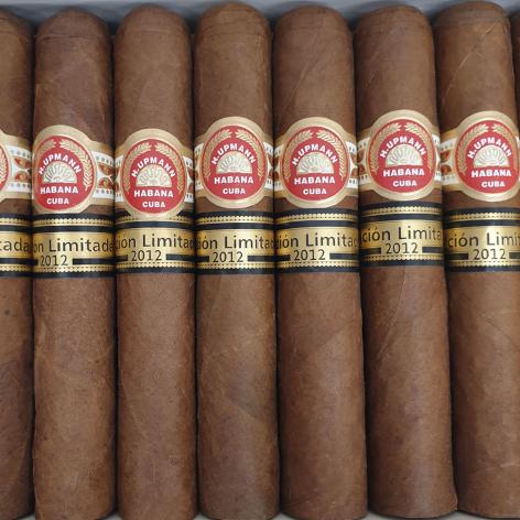 Lot 342 - H. Upmann Robustos