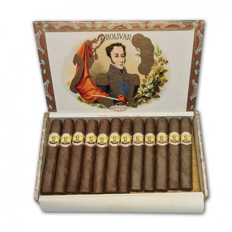 Lot 343 - Bolivar Coronas Junior