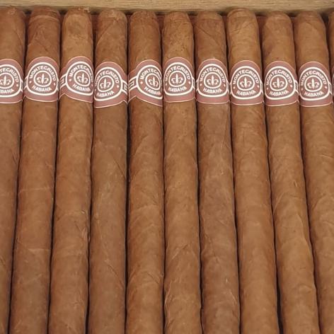 Lot 345 - Montecristo Joyitas