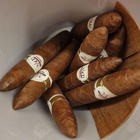 Lot 345 - Cohiba Piramides