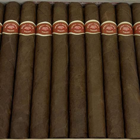 Lot 346 - Dunhill Romeo y Julieta Dunhill Seleccion No. 127 