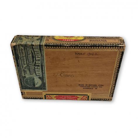 Lot 346 - La Corona Coronas